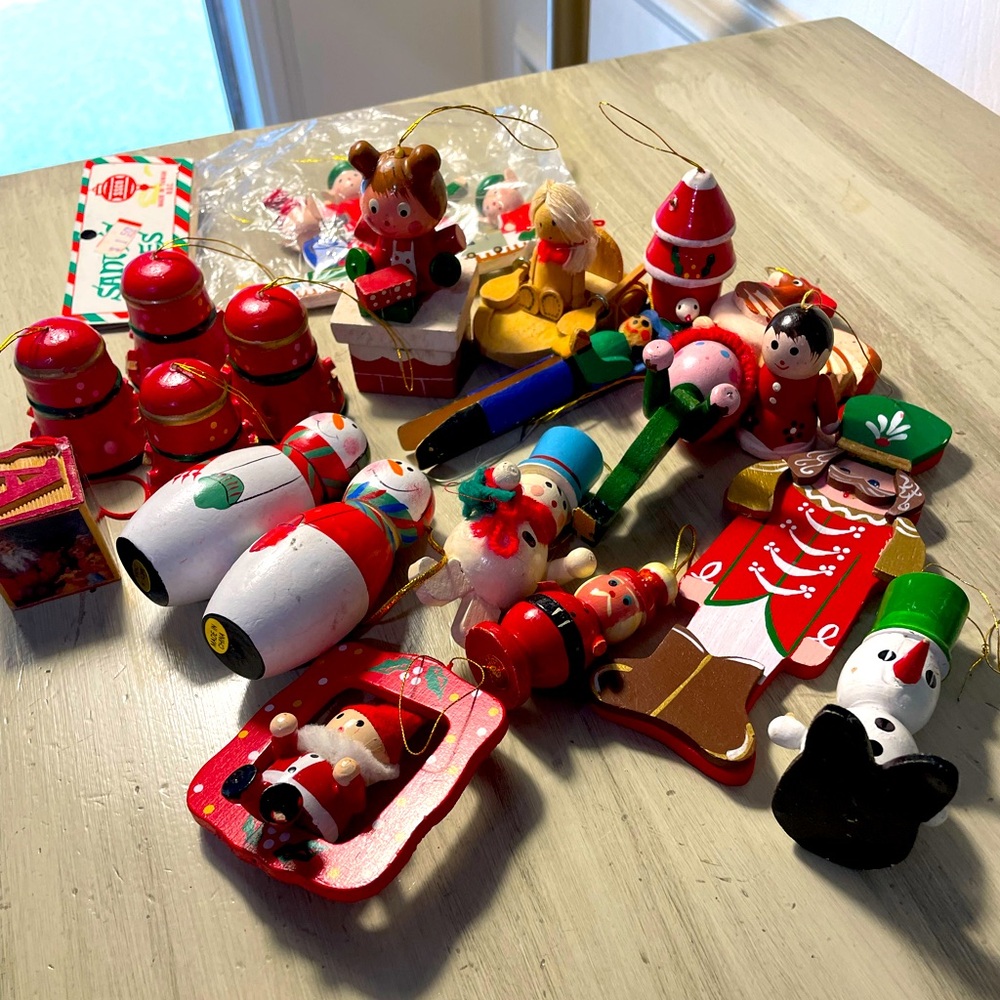 Vintage Wooden Christmas Tree Ornaments